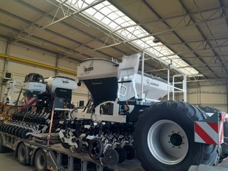Semoir pour semis simplifié Agrisem mBOSS Rétractable