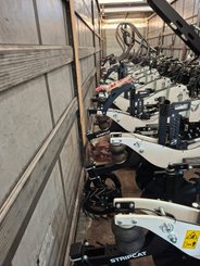 Semoir pour semis simplifié Agrisem Strip-Cat II porté Repliable