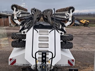 Semoir pour semis simplifié Agrisem BOSS Trainé 9/12m