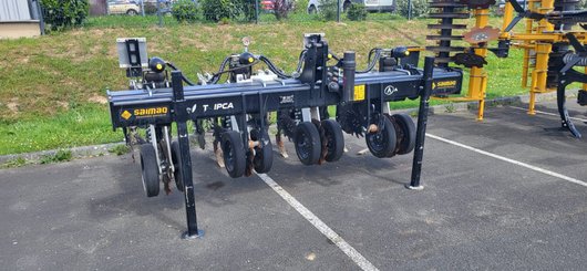 Semoir pour semis simplifié Agrisem Strip-Cat II porté Fixe