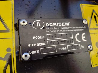 Semoir pour semis simplifié Agrisem BOSS Dual porté R