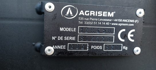 Semoir pour semis simplifié Agrisem Strip-Cat II porté Repliable