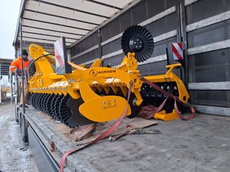Déchaumeur à disques Agrisem Disc-O-Mulch Série R porté Fixe