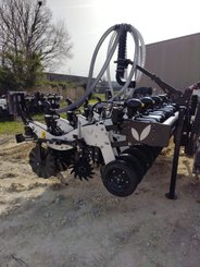 Semoir pour semis simplifié Agrisem Strip-Cat II porté Fixe