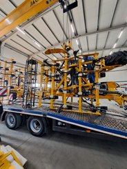 Semoir pour semis simplifié Agrisem Vibrosem porté Repliable