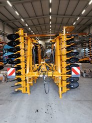 Déchaumeur à disques Agrisem Disc-O-Mulch Série R porté Repliable