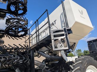 Semoir pour semis simplifié Agrisem Strip-Cat II traîné Repliable