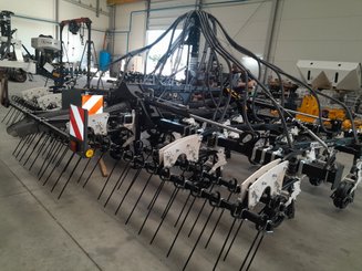 Semoir pour semis simplifié Agrisem BOSS Repliable