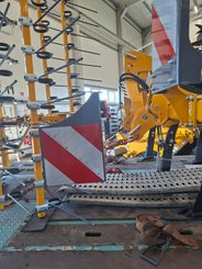 Semoir pour semis simplifié Agrisem Vibrosem porté Repliable