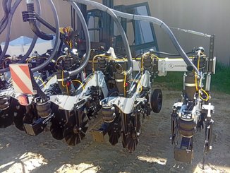 Semoir pour semis simplifié Agrisem Strip-Cat II porté Repliable