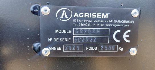 Semoir pour semis simplifié Agrisem Strip-Cat II porté Repliable