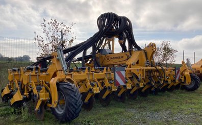 Semoir pour semis simplifié Agrisem Tri-O-Sem porté Repliable