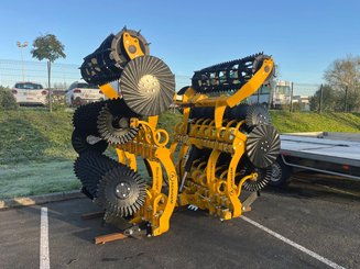 Déchaumeur à disques Agrisem Disc-O-Vigne Fixe