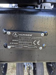 Semoir pour semis simplifié Agrisem Strip-Cat II porté Repliable