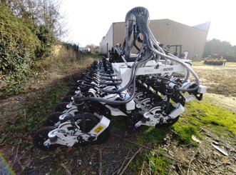 Semoir pour semis simplifié Agrisem BOSS Dual porté R