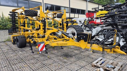 Déchaumeur à dents Agrisem Vibromulch traîné Repliable