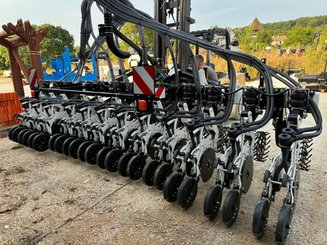 Semoir pour semis simplifié Agrisem Rampe de semis