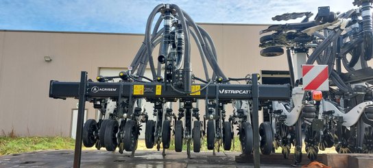 Semoir pour semis simplifié Agrisem Strip-Cat II porté Fixe