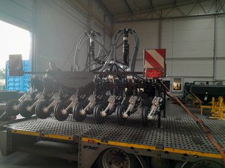 Semoir pour semis simplifié Agrisem BOSS Dual porté F