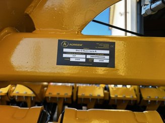 Déchaumeur à disques Agrisem Disc-O-Mulch Série R porté Fixe