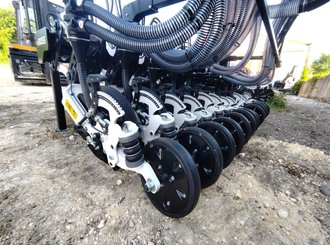 Semoir pour semis simplifié Agrisem BOSS Single porté F