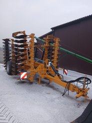 Déchaumeur à disques Agrisem Disc-O-Mulch Gold traîné Repliable