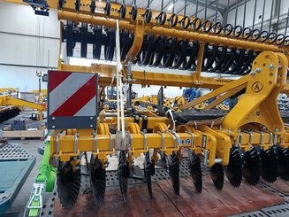 Déchaumeur Agrisem Maximulch Série 3 porté Fixe