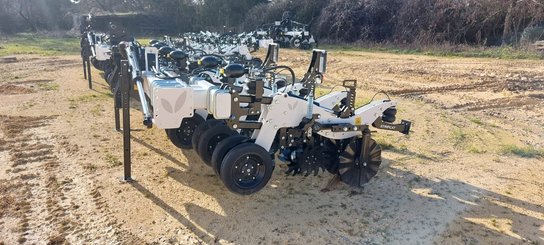 Semoir pour semis simplifié Agrisem Strip-Cat II porté Repliable