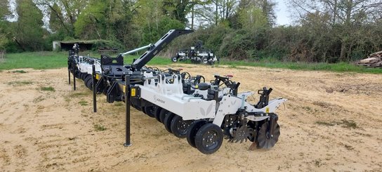 Semoir pour semis simplifié Agrisem Strip-Cat II porté Repliable