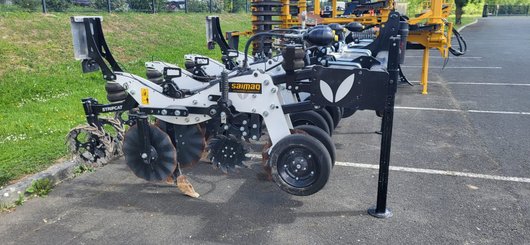 Semoir pour semis simplifié Agrisem Strip-Cat II porté Fixe