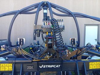 Semoir pour semis simplifié Agrisem Strip-Cat II porté Repliable