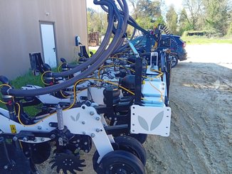 Semoir pour semis simplifié Agrisem Strip-Cat II porté Repliable