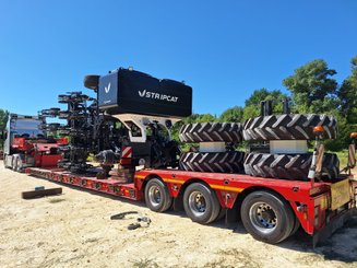 Semoir pour semis simplifié Agrisem Strip-Cat II traîné Repliable