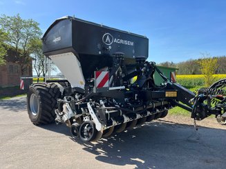 Semoir pour semis simplifié Agrisem mBOSS Rétractable