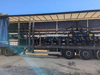 Semoir pour semis simplifié Agrisem Strip-Cat II porté Repliable