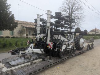 Semoir pour semis simplifié Agrisem Strip-Cat II traîné Repliable