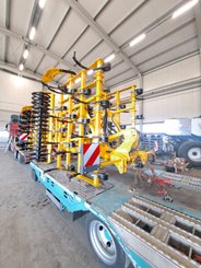 Semoir pour semis simplifié Agrisem Vibrosem porté Repliable