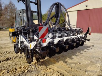 Semoir pour semis simplifié Agrisem Strip-Cat II porté Fixe