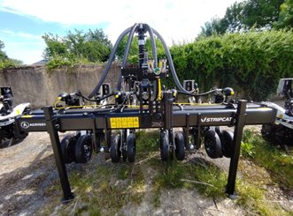 Semoir pour semis simplifié Agrisem Strip-Cat II porté Fixe