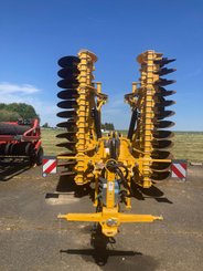 Déchaumeur à disques Agrisem Disc-O-Mulch Gold traîné Repliable