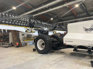 Semoir pour semis simplifié Agrisem BOSS Trainé 9/12m