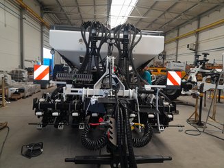 Semoir pour semis simplifié Agrisem mBOSS Rétractable