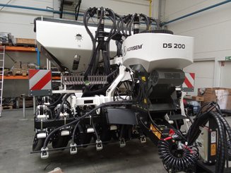 Semoir pour semis simplifié Agrisem mBOSS Rétractable