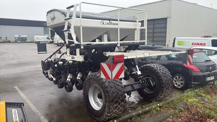 Semoir pour semis simplifié Agrisem mBOSS Rétractable