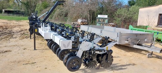 Semoir pour semis simplifié Agrisem Strip-Cat II traîné Repliable