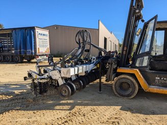 Semoir pour semis simplifié Agrisem Strip-Cat II porté Repliable