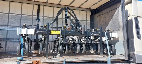 Semoir pour semis simplifié Agrisem Strip-Cat II porté Fixe