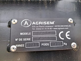 Semoir pour semis simplifié Agrisem Strip-Cat II porté Repliable
