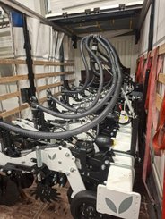 Semoir pour semis simplifié Agrisem Strip-Cat II porté Repliable