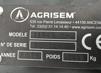 Semoir pour semis simplifié Agrisem Strip-Cat II traîné Repliable